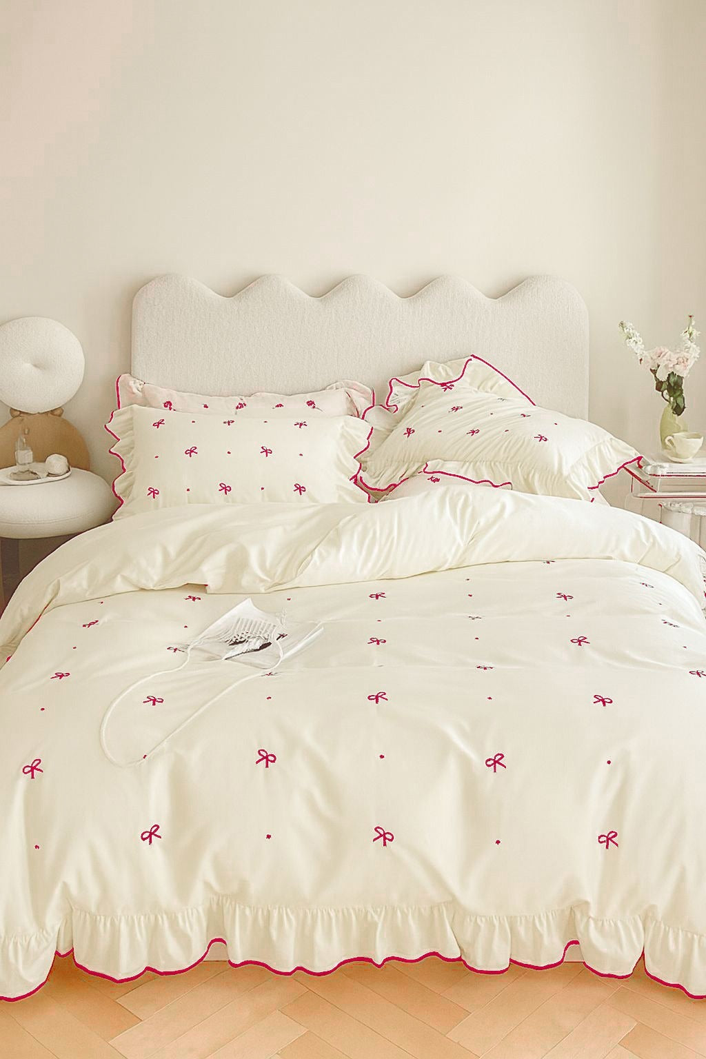 Ribbon %100 Pamuk Tek Kişilik Fırfırlı Nevresim Seti Fiyonk Desenli - Kırmızı